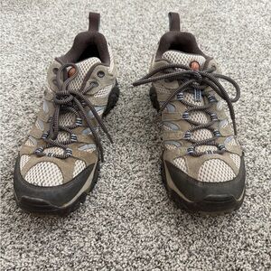 Merrell Women’s Grey & Blue Trail Sneakers (women’s size 9)